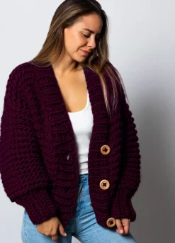 We Are Knitters Avocado Cardigan Kit| Cardigan & Vests
