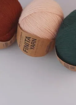 We Are Knitters Finita Yarn Cinnamon| Fingering / Sock|Merino