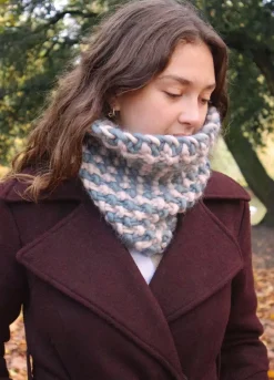 We Are Knitters Katsura Snood Kit| Accessories|Snoods