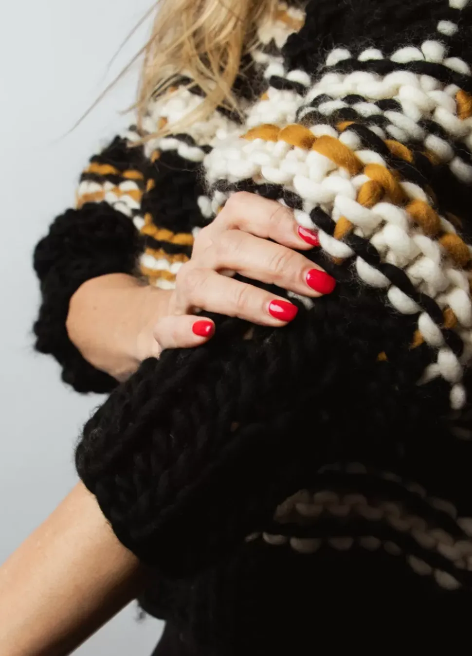 We Are Knitters 22N71 Sweater x Oliva Kit| Sweaters