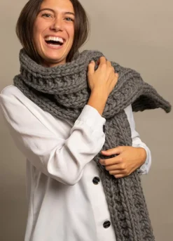 We Are Knitters Nico Scarf Kit| Accessories|Cardigan & Vests