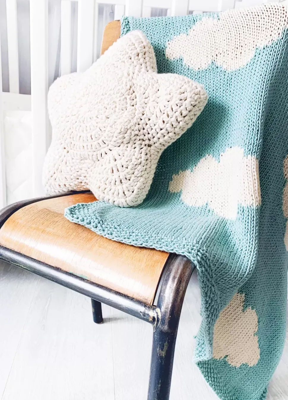 We Are Knitters Up In The Air Blanket Kit| Home & Decor|Blankets
