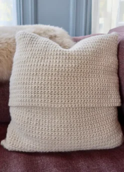 We Are Knitters Woodfield Throw Pillow x @twoofwands Kit| Two Of Wands